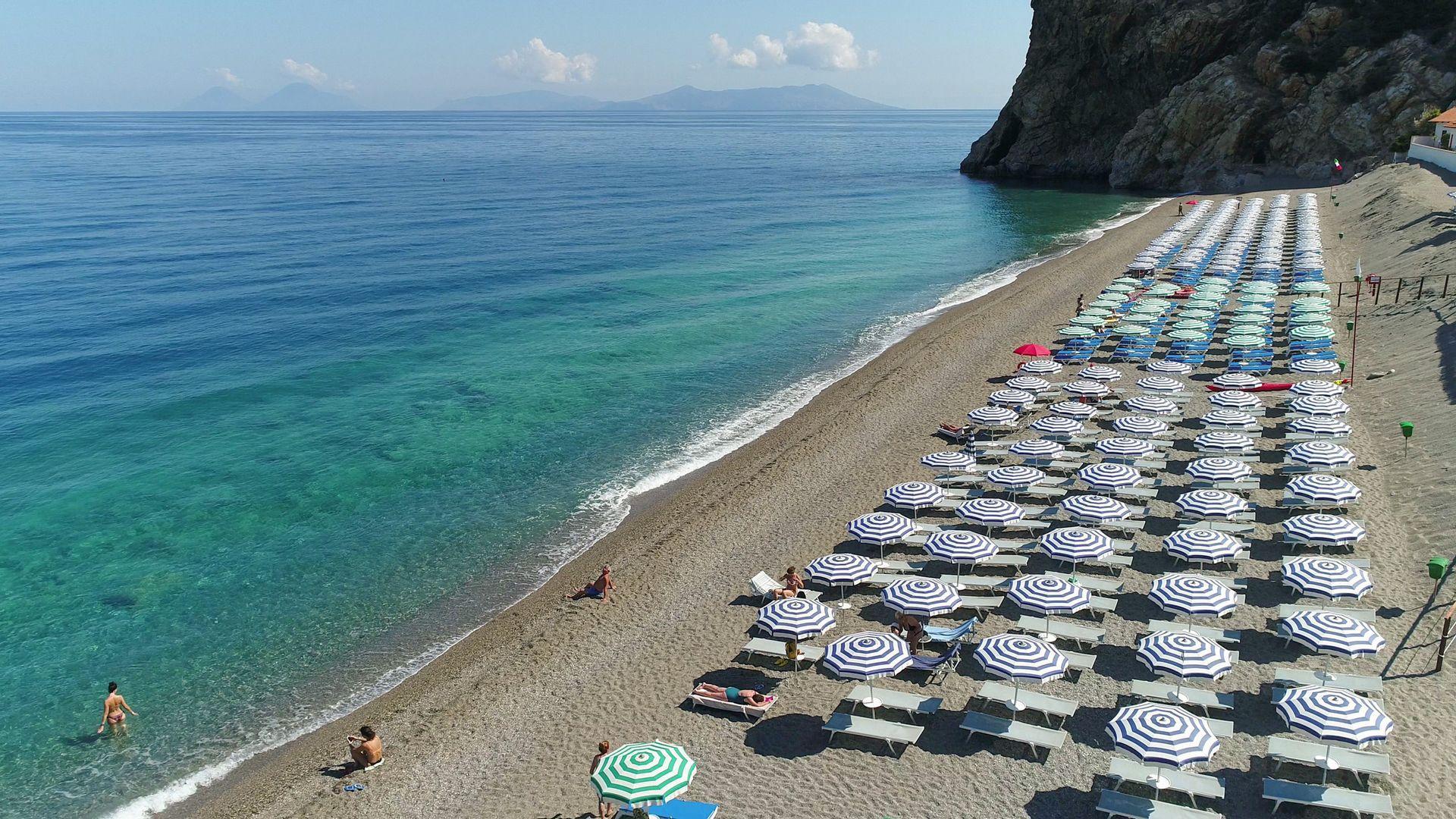 capo-calava-village-spiaggia-attrezzata-1429